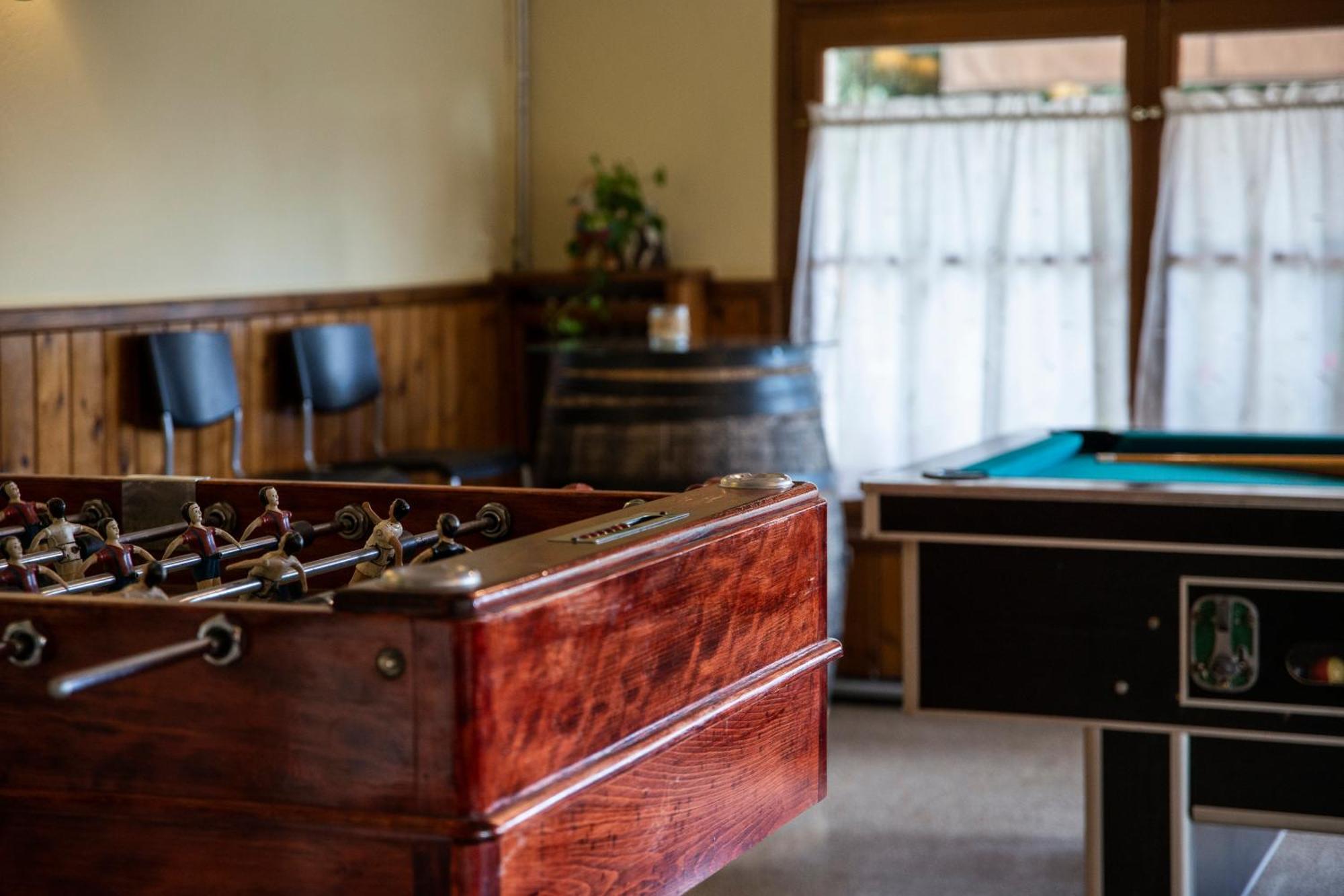 Hostal Montserrat مونتسيني المظهر الخارجي الصورة