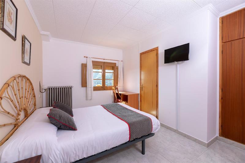Hostal Montserrat مونتسيني المظهر الخارجي الصورة