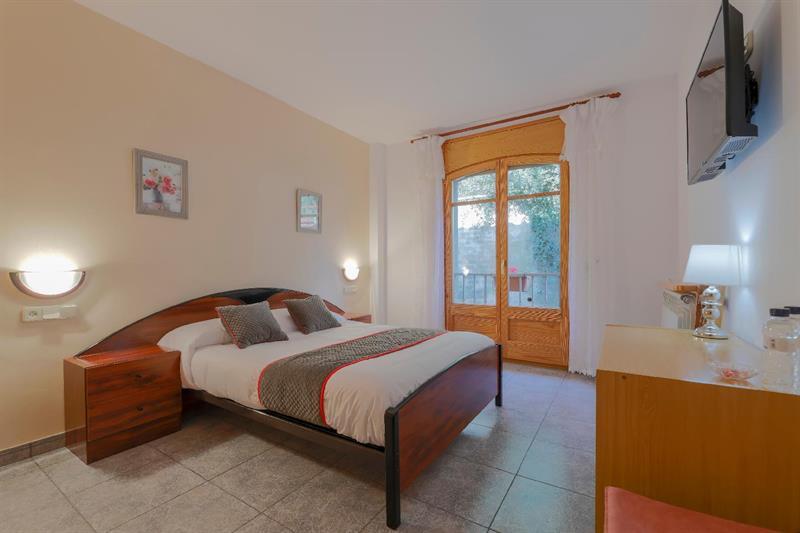 Hostal Montserrat مونتسيني المظهر الخارجي الصورة