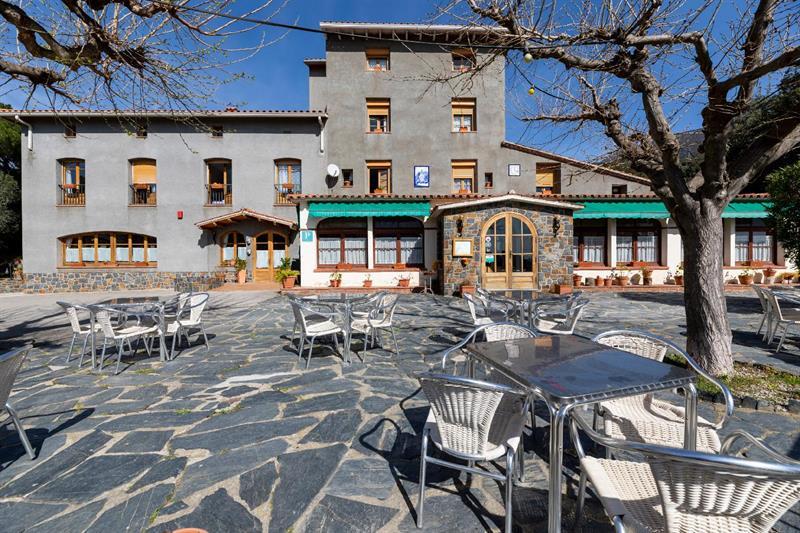 Hostal Montserrat مونتسيني المظهر الخارجي الصورة