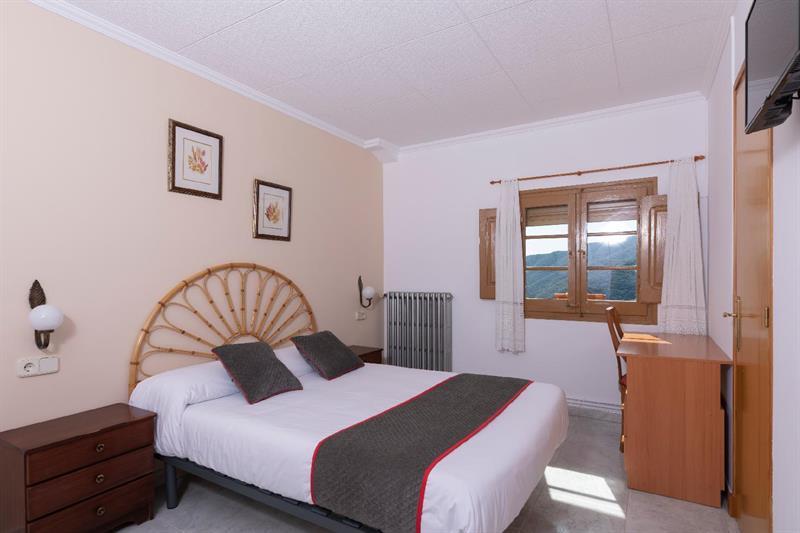 Hostal Montserrat مونتسيني المظهر الخارجي الصورة